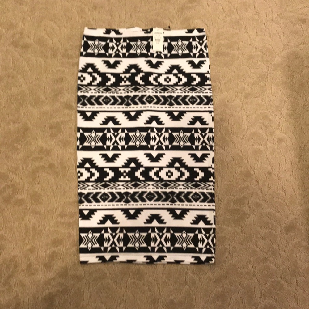 Tribal print midi skirt